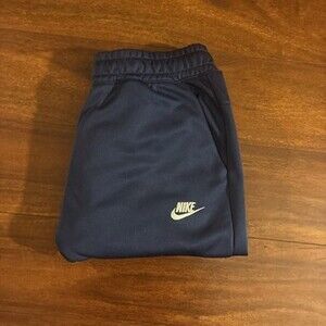 Nike Sportswear Tribute Men's Joggers in a navy blue size large